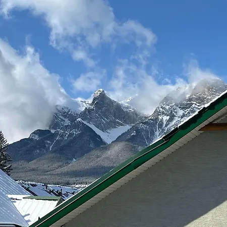 Banff Wood Lodge Canmore Exterior photo