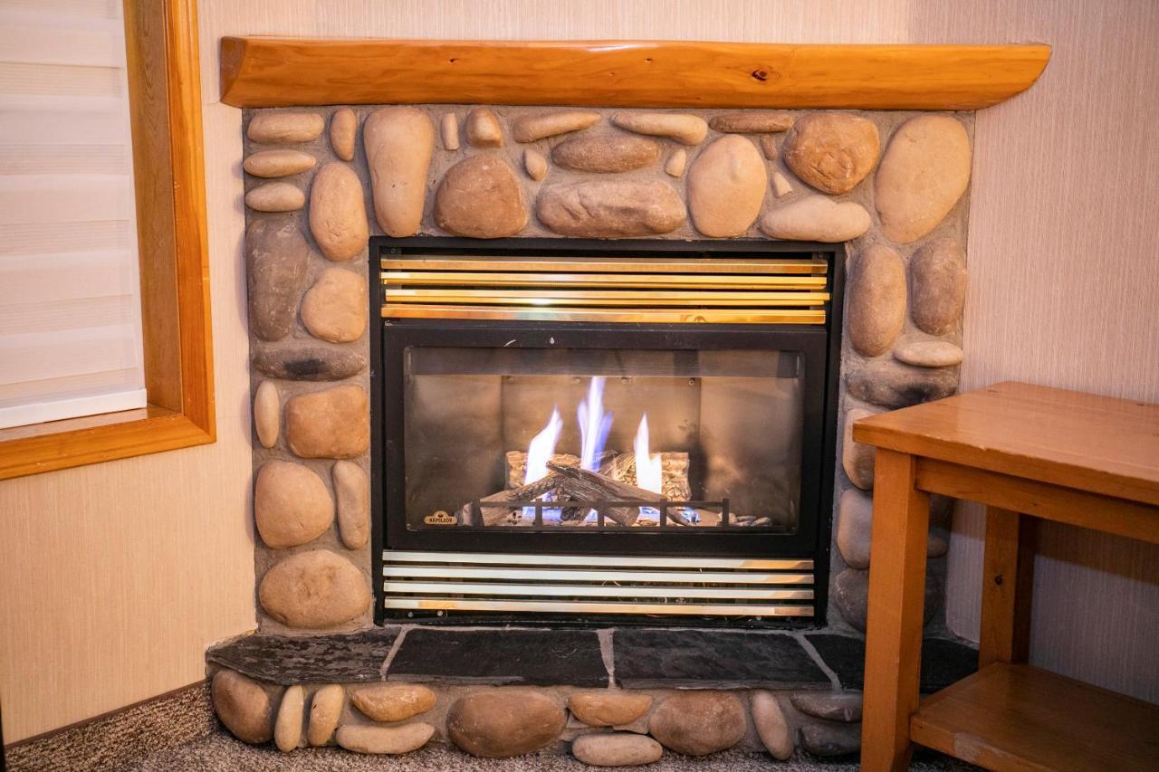 Hotel Banff Wood 4*