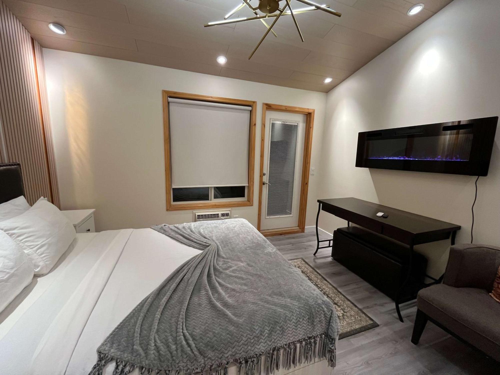 Hotel Banff Wood Canmore