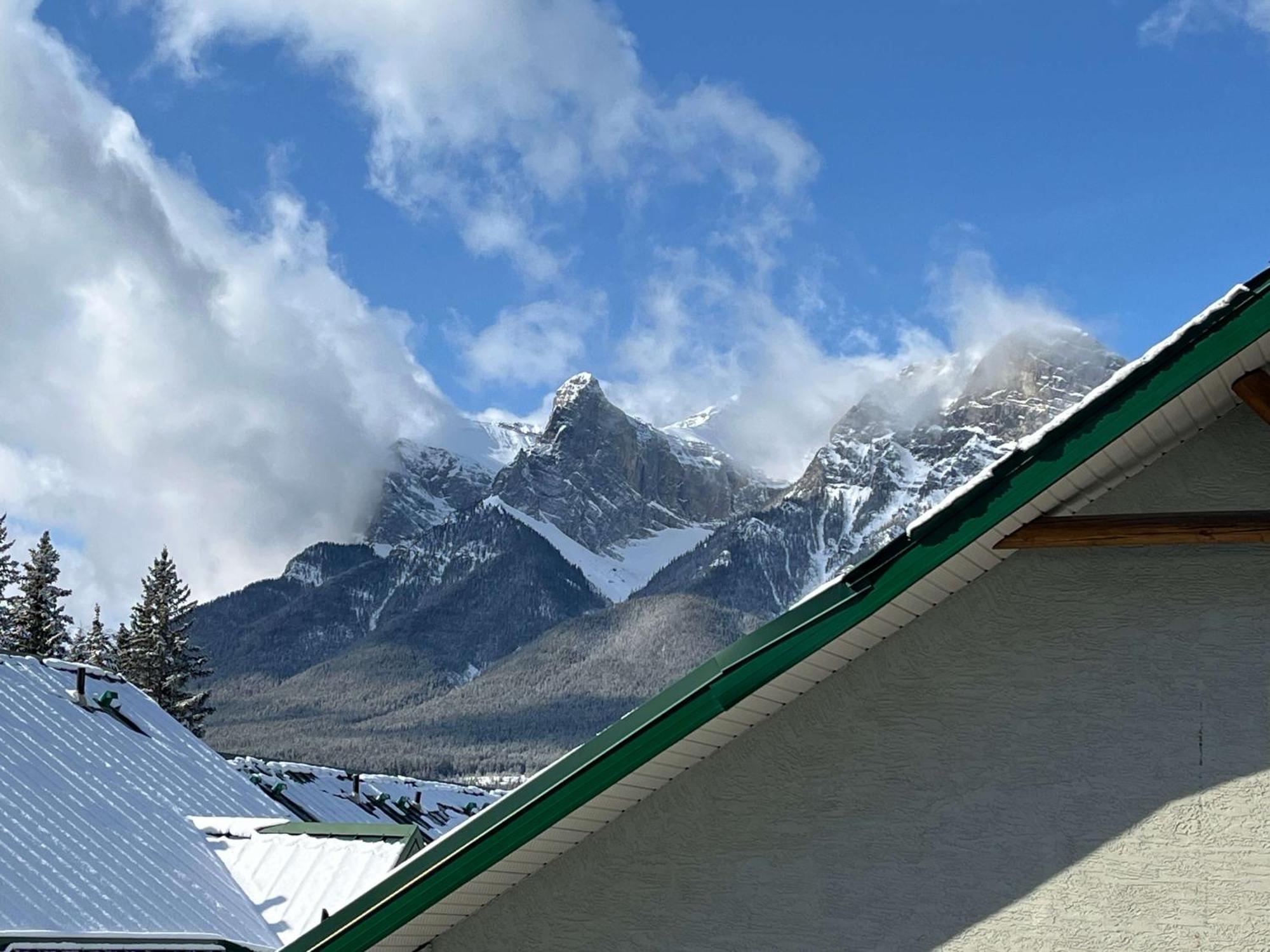 Banff Wood Hotel Canmore